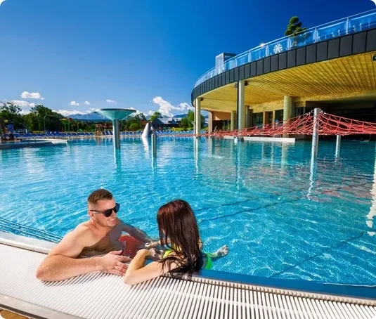 Chochołowskie czy Bukowina: Które termy lepsze na relaks?